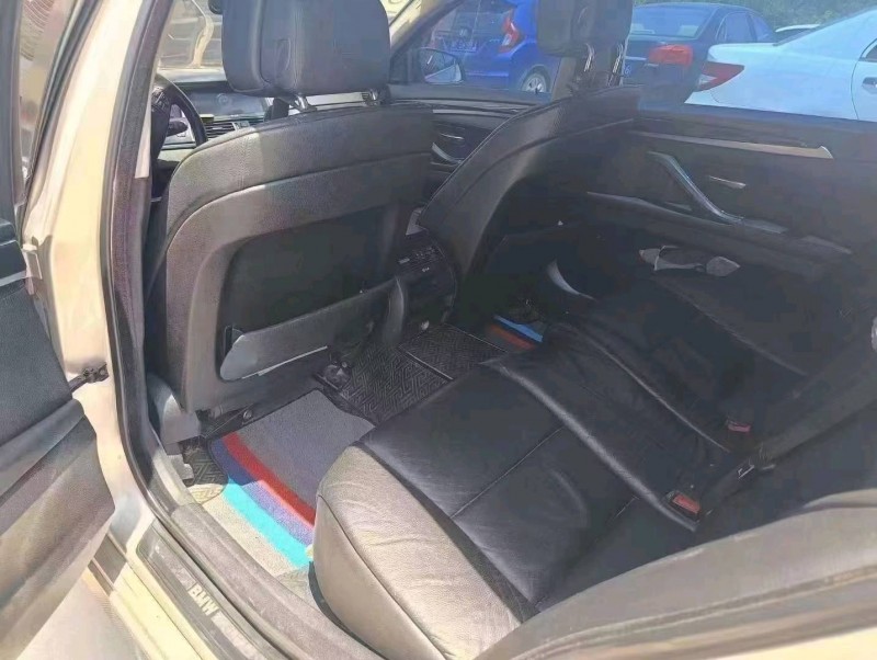 保定15年别克君威7