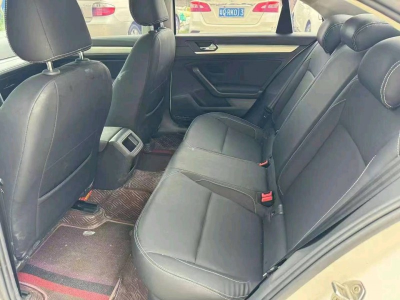 佛山21年大众凌渡5