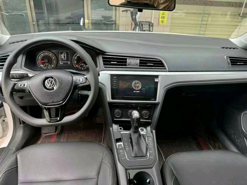 佛山21年大众凌渡8