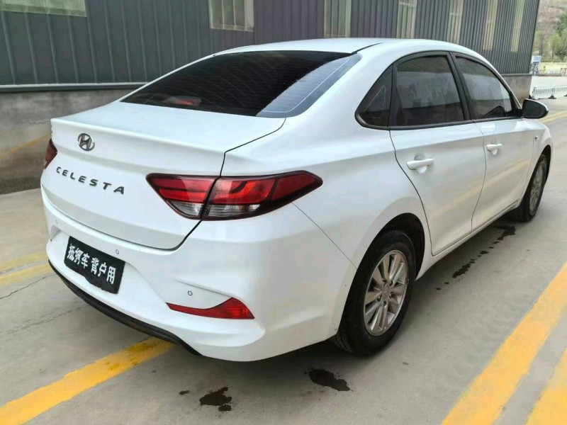 保定21年现代悦动5