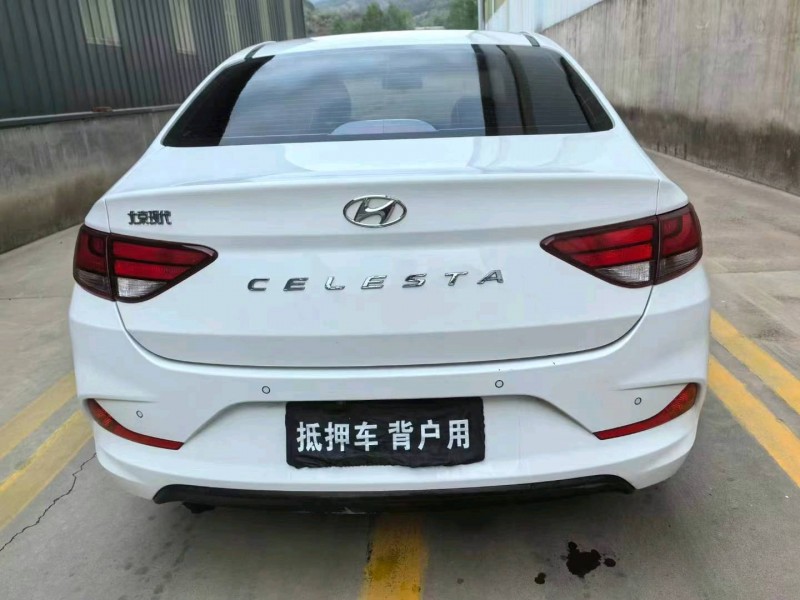 保定21年现代悦动9