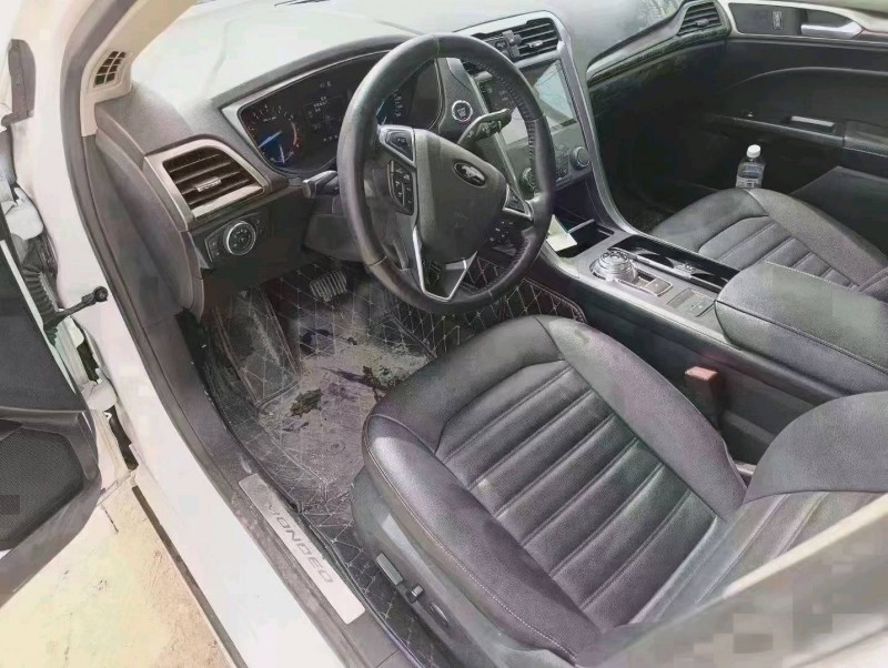 保定19年福特蒙迪欧5