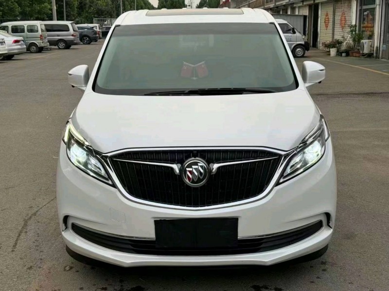 东营19年别克GL81