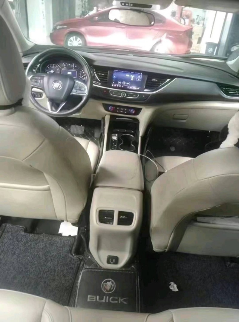 佛山21年别克君威9