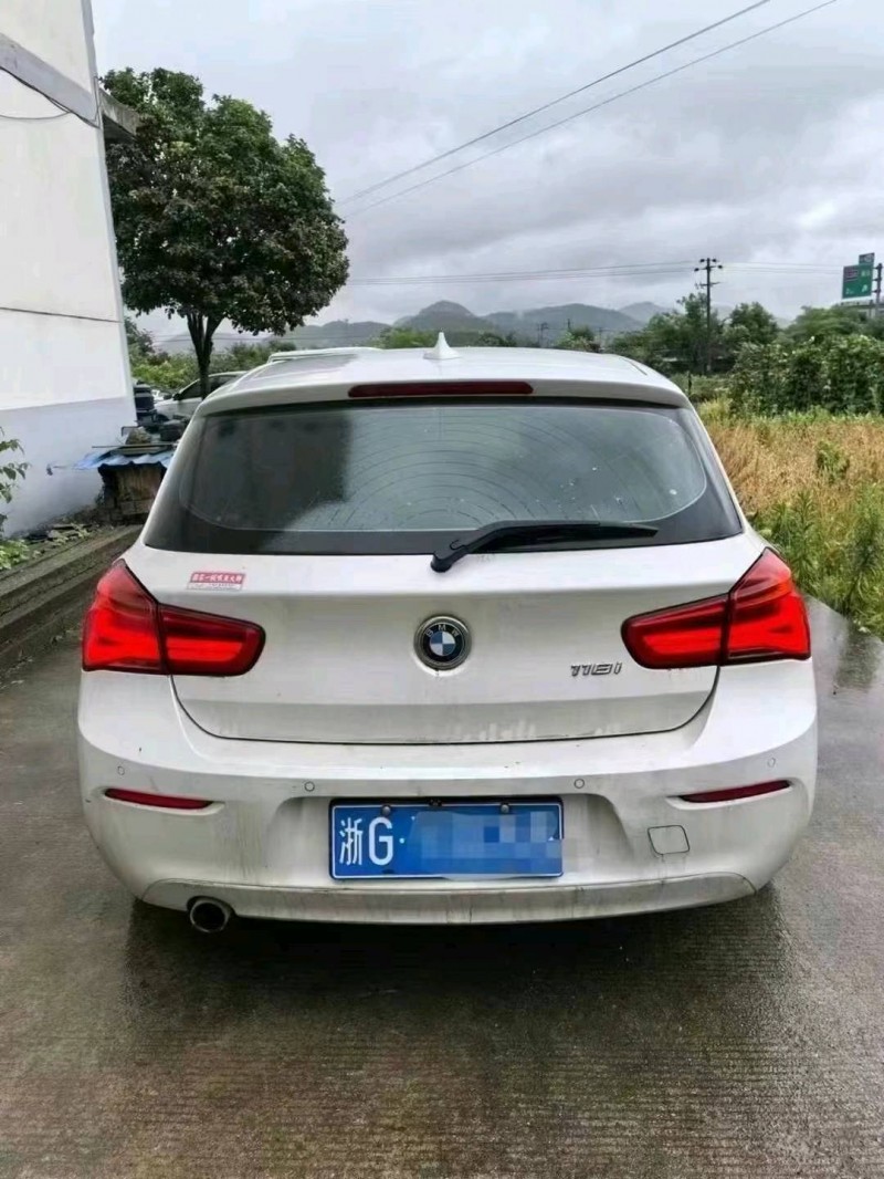 东营16年宝马1系4