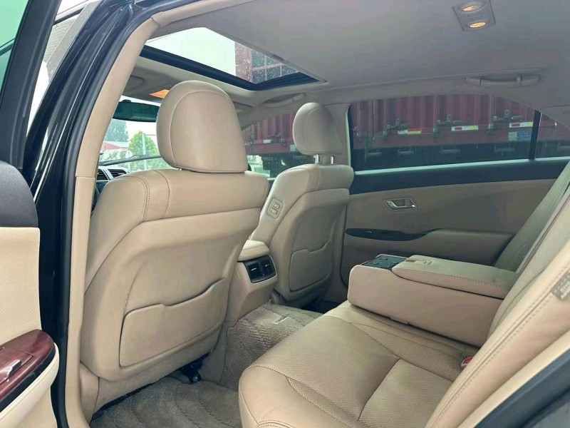 保定11年丰田皇冠6