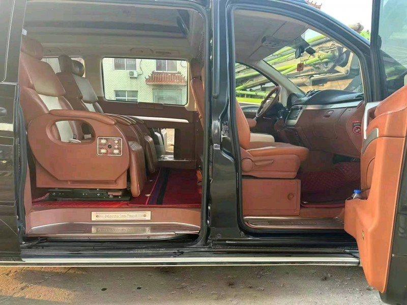 保定13年奔驰威霆4