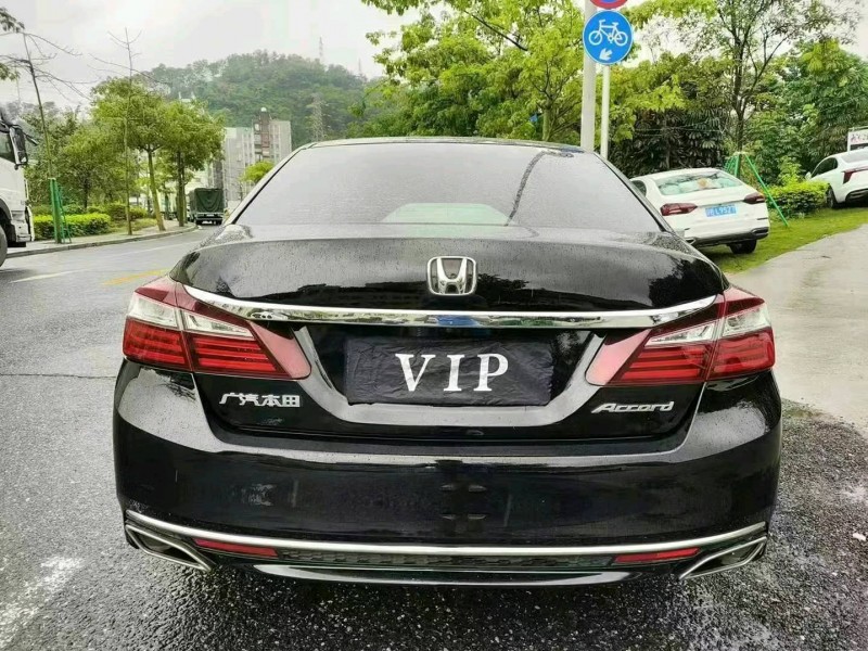 广州17年本田雅阁5