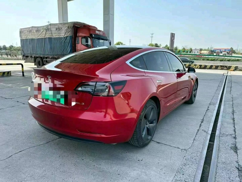 保定22年特斯拉MODEL 37