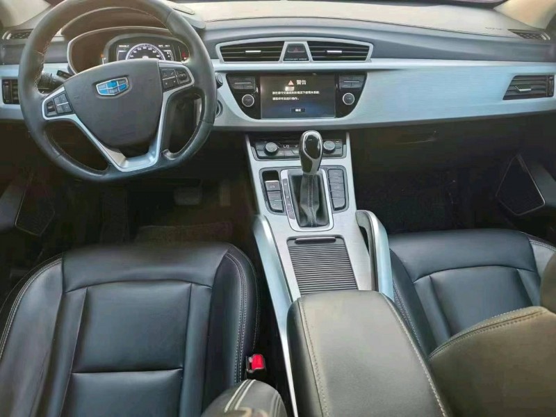 保定17年吉利博越5