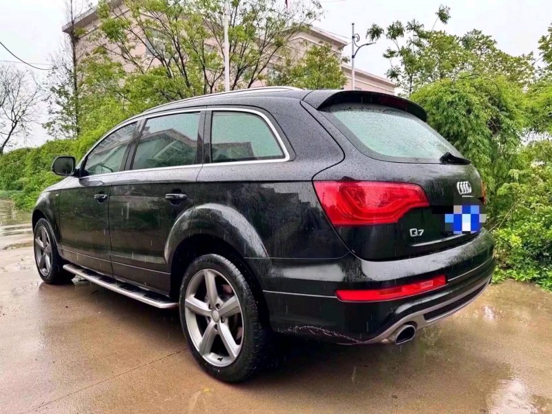 东营13年奥迪Q74