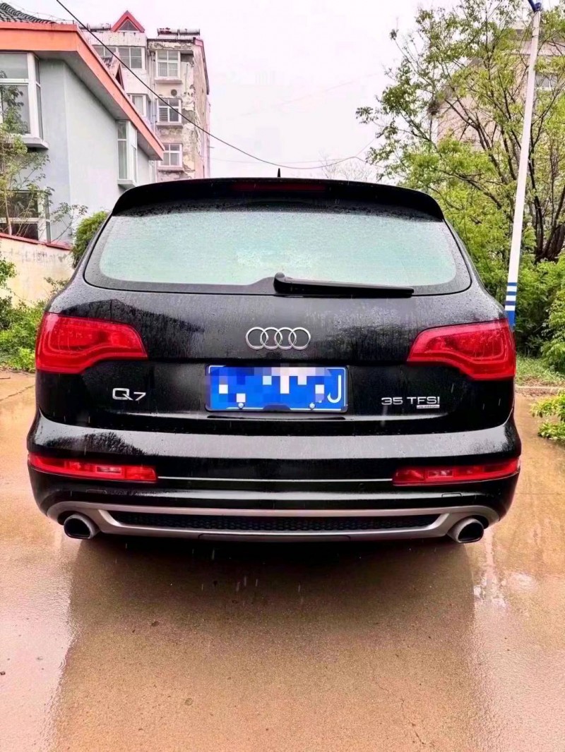 东营13年奥迪Q79