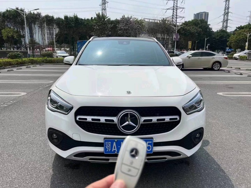 广州22年奔驰GLA1