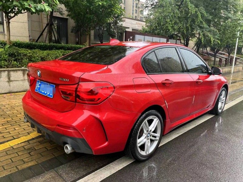 苏州19年宝马1系8