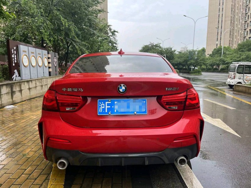 苏州19年宝马1系9