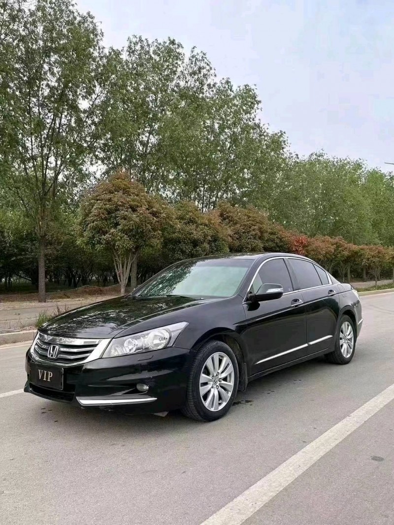 枣庄13年本田雅阁8