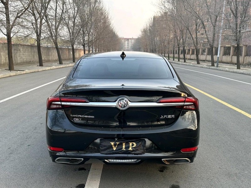 徐州20年别克君越6