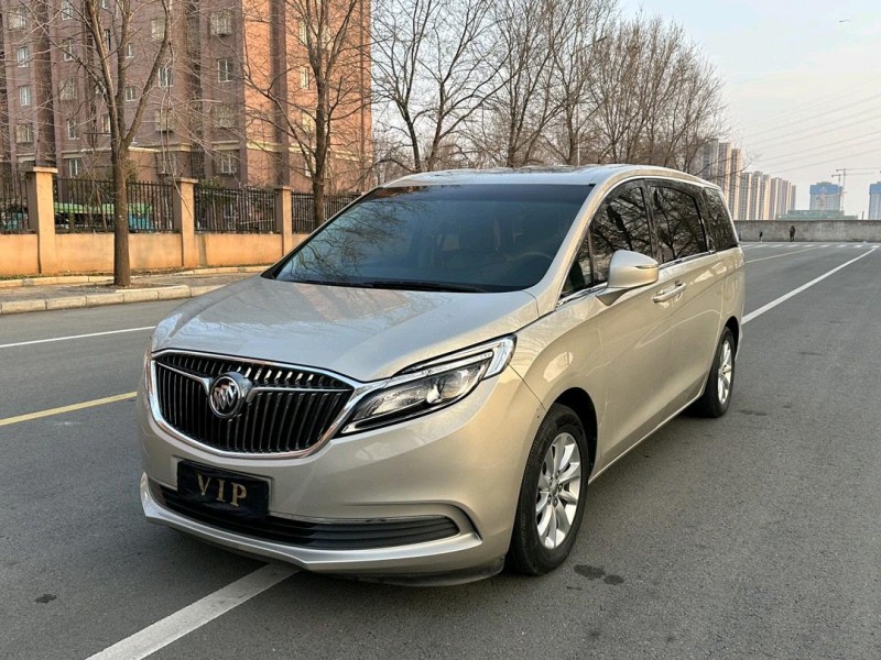 徐州18年别克GL82