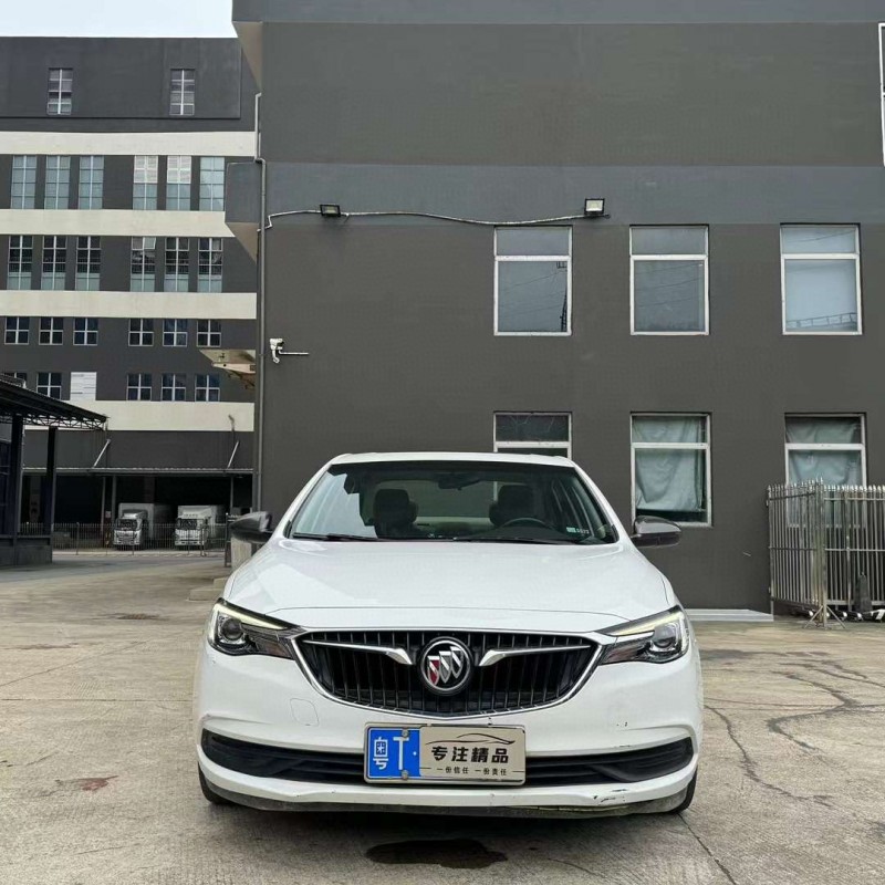 佛山18年别克英朗1