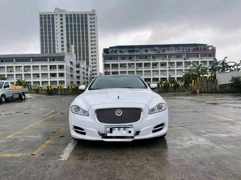 南寧14年捷豹XJL1