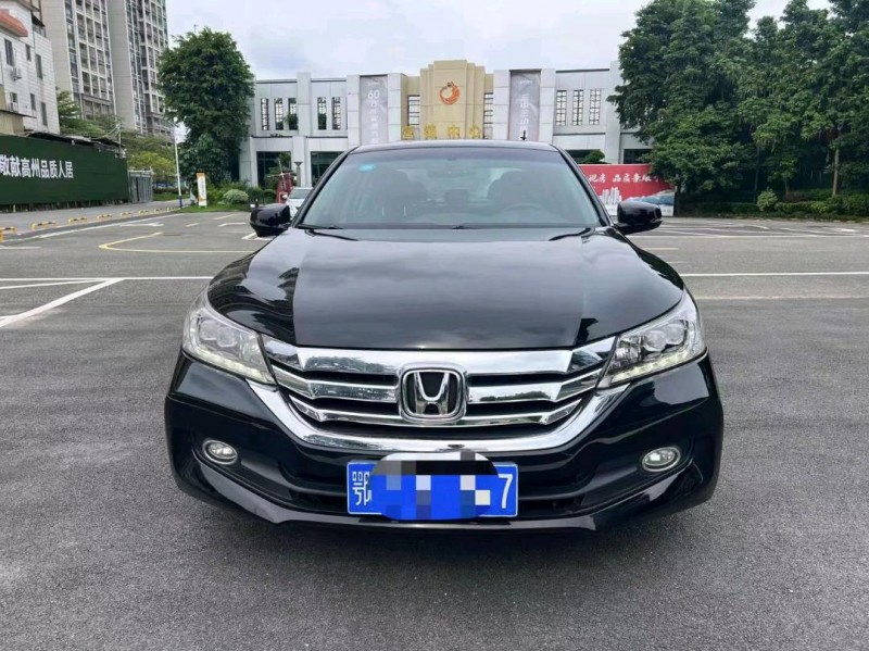 广州15年本田雅阁1