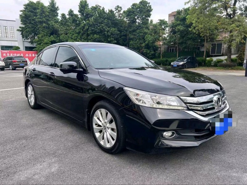 广州15年本田雅阁3