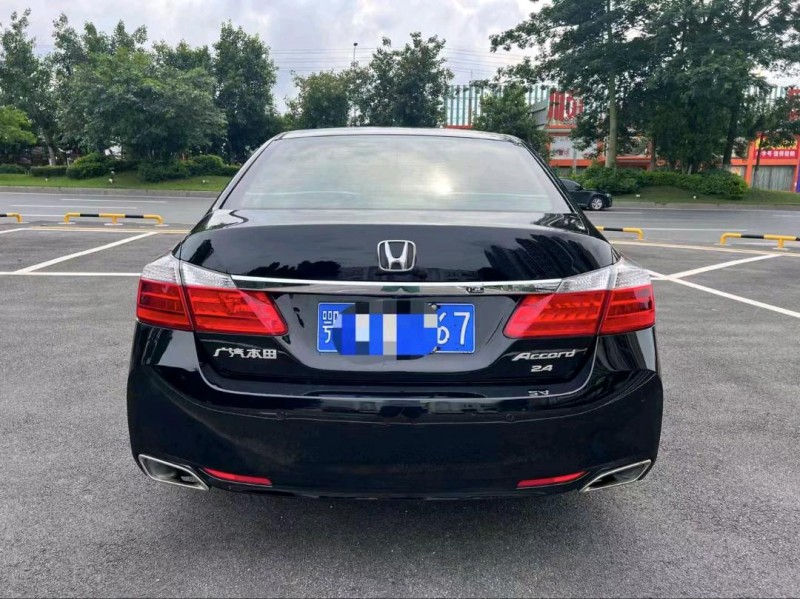 广州15年本田雅阁8