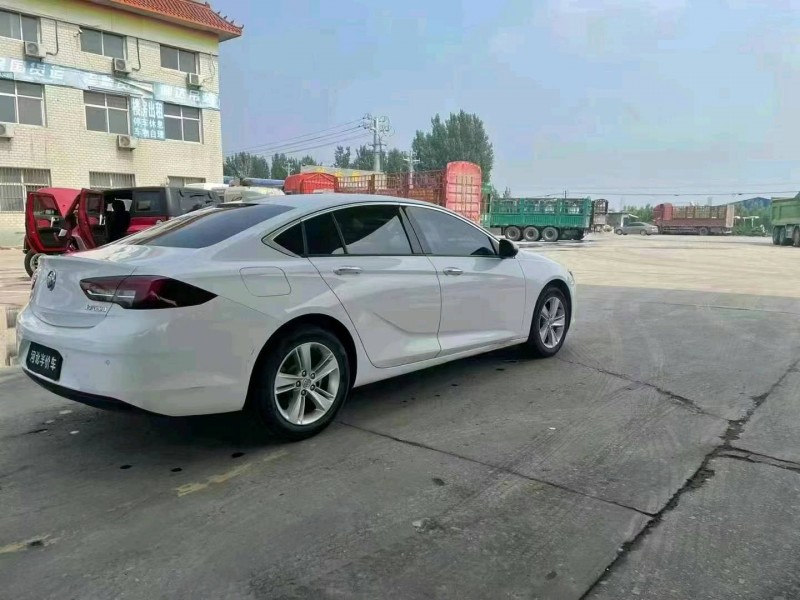 保定19年别克君威8