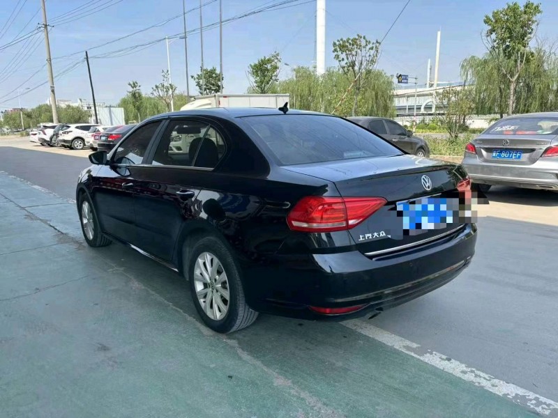 保定17年大众朗逸5