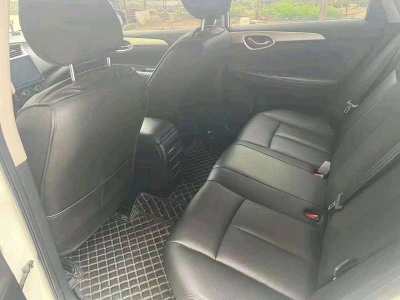 佛山21年日产轩逸5