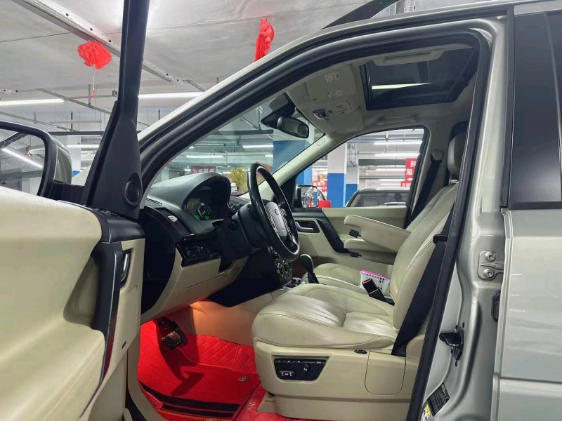 成都12年路虎神行者4