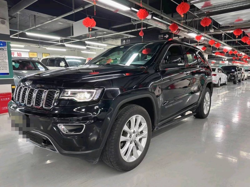 成都18年Jeep大切诺基3