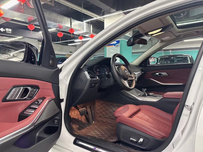 成都21年宝马3系3