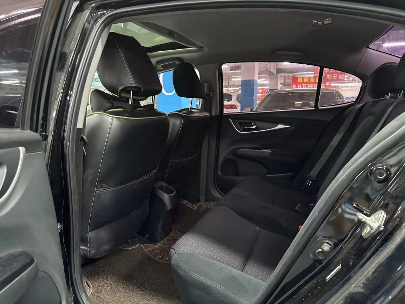 成都17年本田凌派6