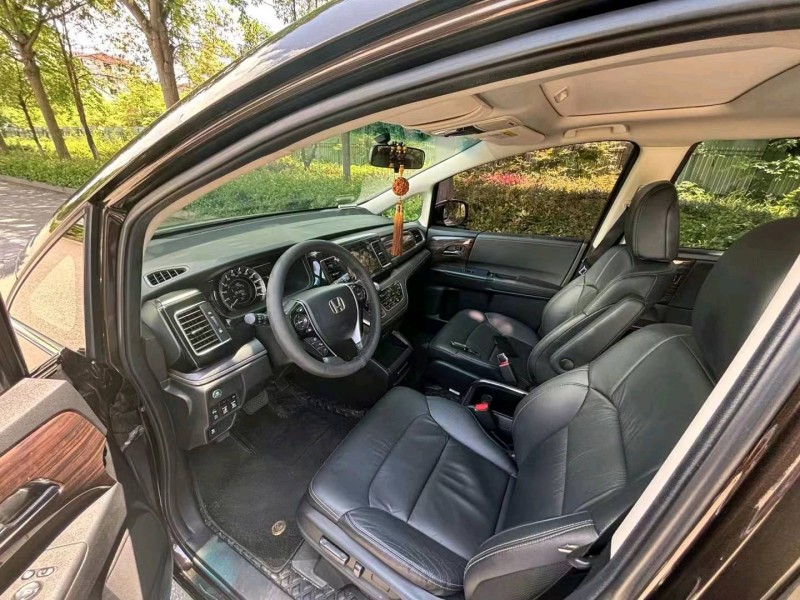 邵阳17年本田艾力绅7