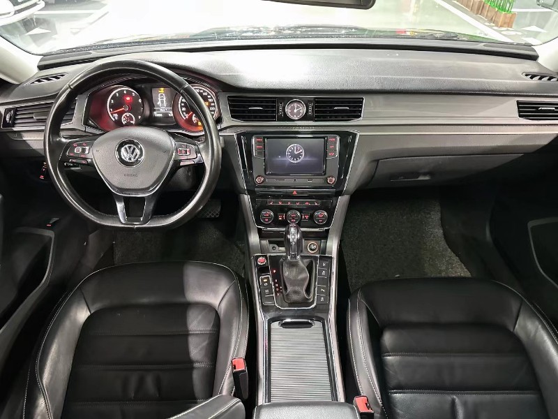 成都18年大众帕萨特5