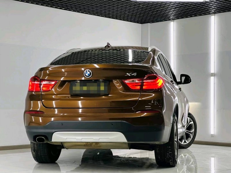 成都16年宝马X47