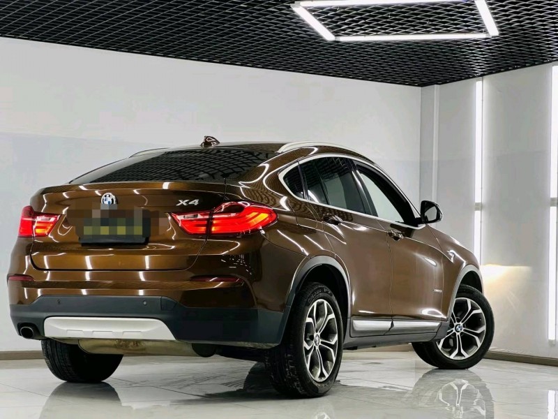 成都16年宝马X48