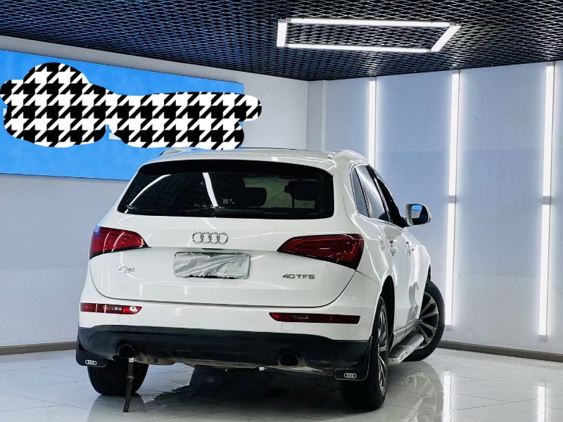 成都14年奥迪Q57