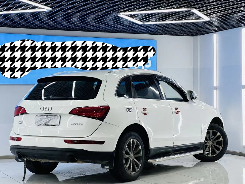 成都14年奥迪Q58