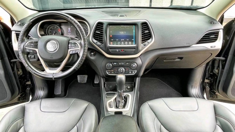 廊坊18年Jeep自由光7