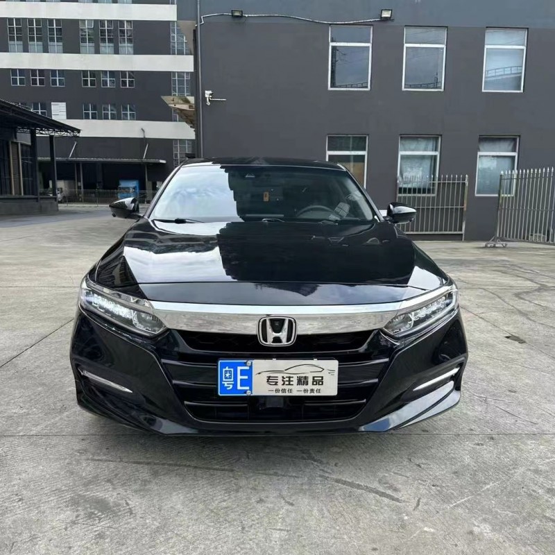 佛山19年本田雅阁1
