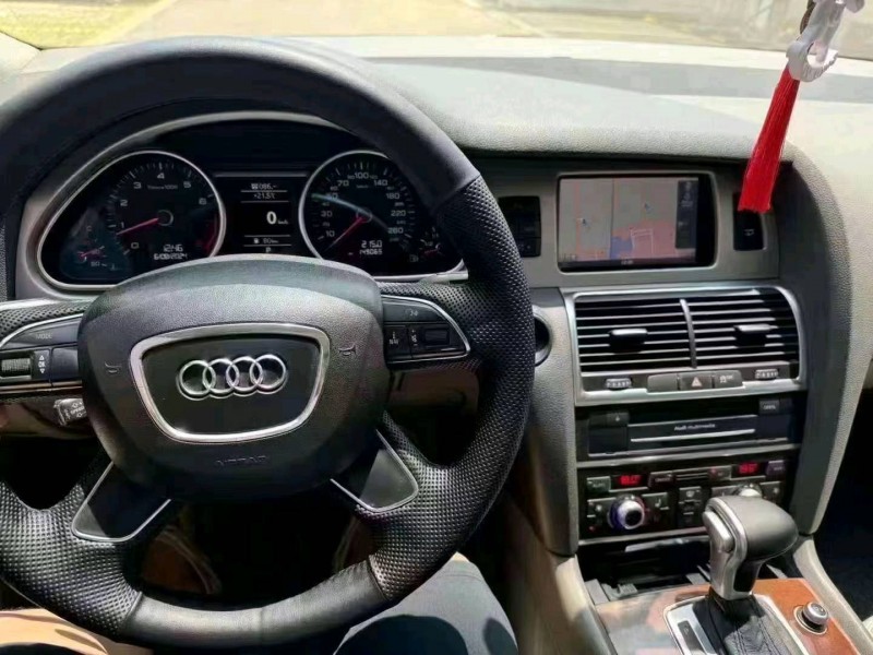 邢台12年奥迪Q78