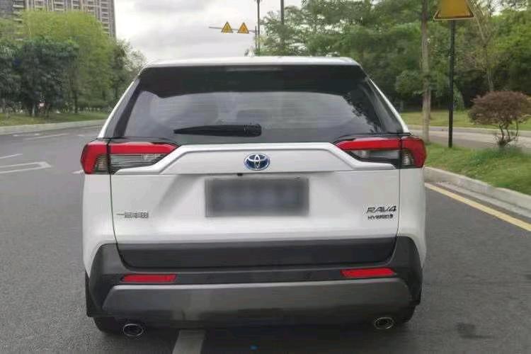 汕头22年丰田RAV42