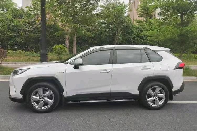 汕头22年丰田RAV43