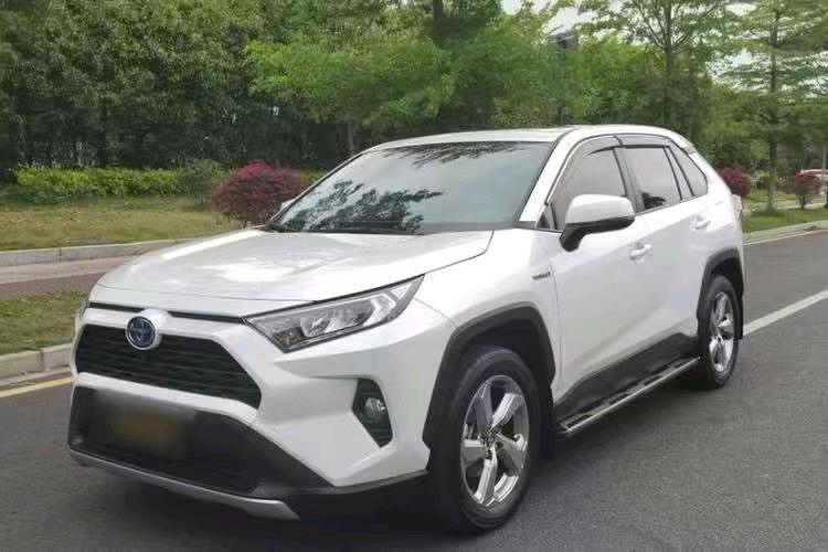 汕头22年丰田RAV49