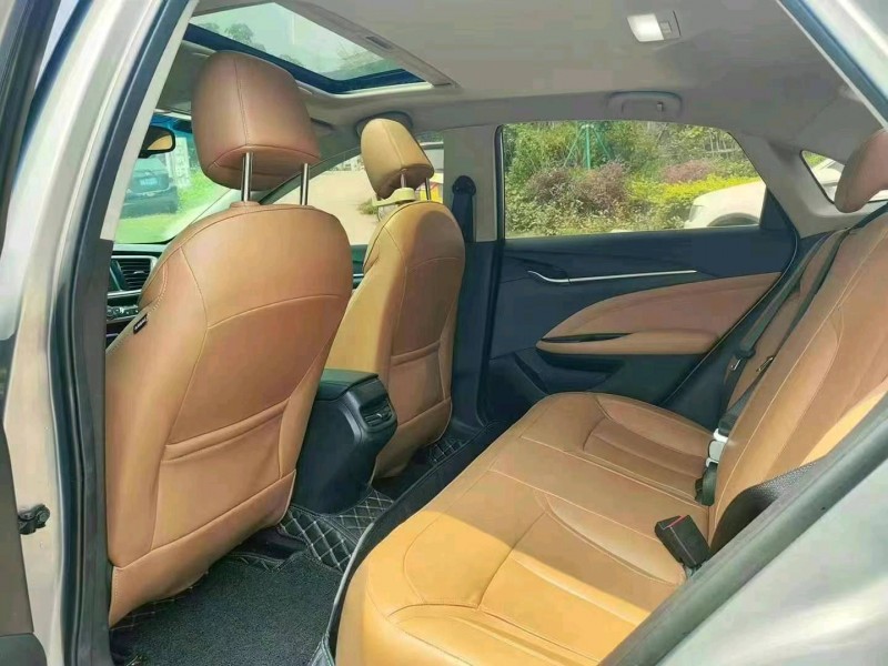 广州18年别克英朗7