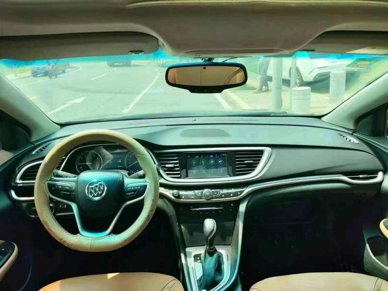 广州18年别克英朗8