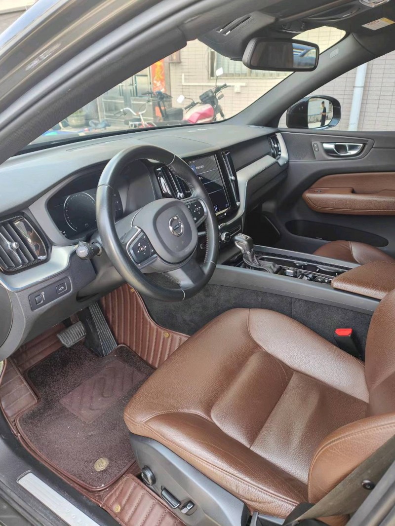 中山20年沃尔沃XC608