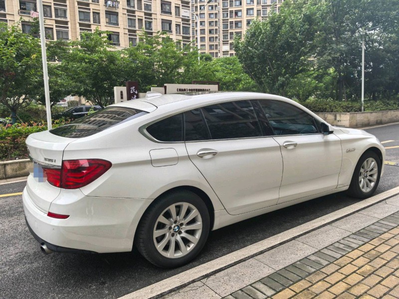 苏州12年宝马5系GT8